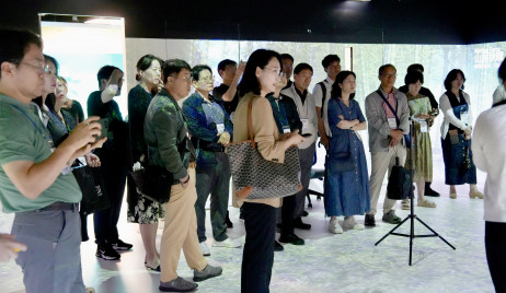 首爾教育大學代表團參觀教大圖書館及體驗人工智能與科技強化教育設施