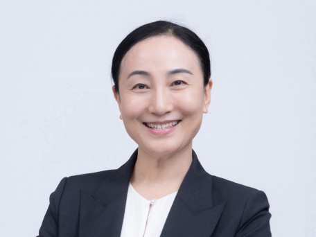 陳君君博彩论坛新闻教授